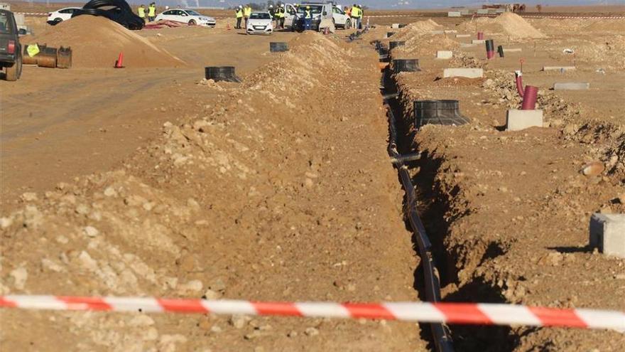 La conexión ferroviaria de la Plataforma Logística de Badajoz deberá estar en dos años