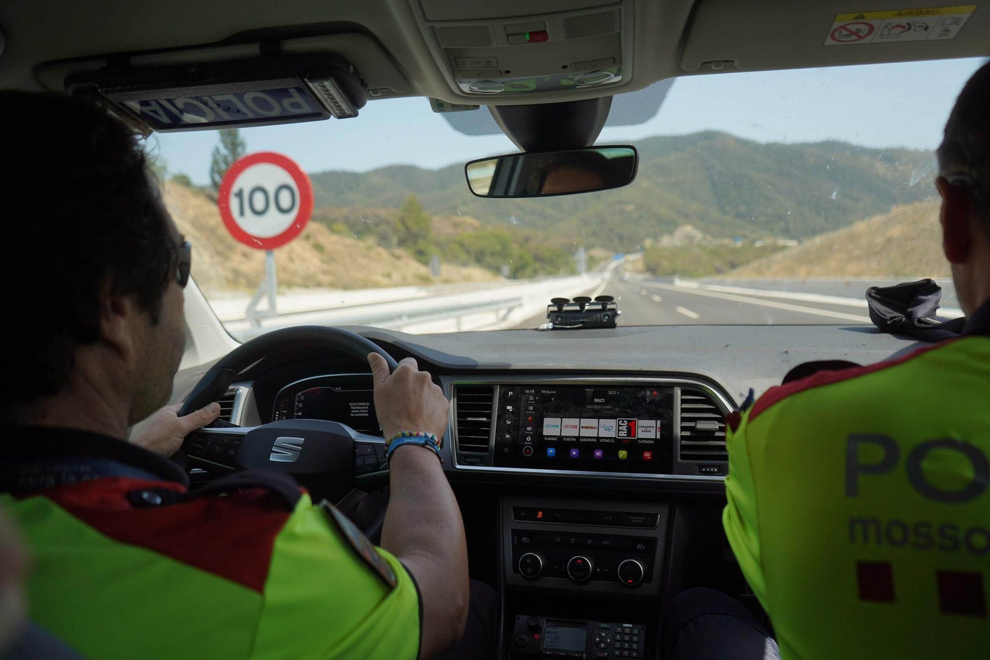 Els Mossos despleguen un macro operatiu a les vies amb més sinistres