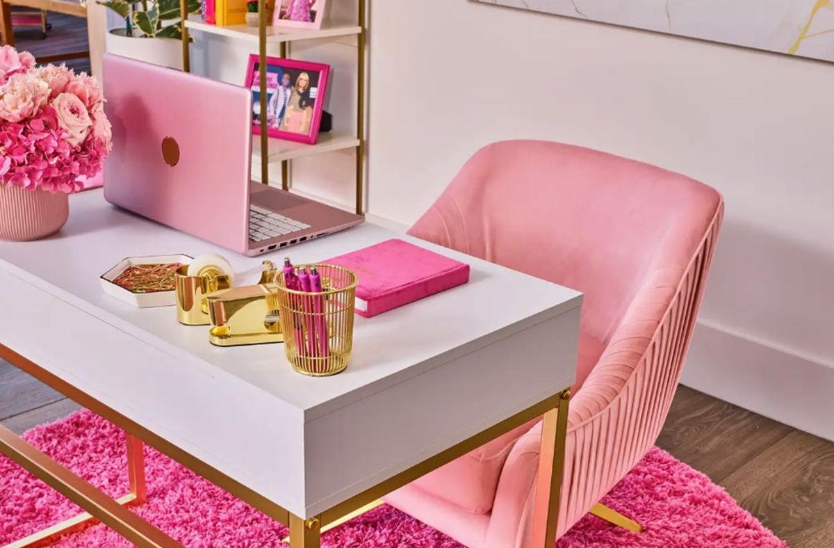 Escritorio de Barbie