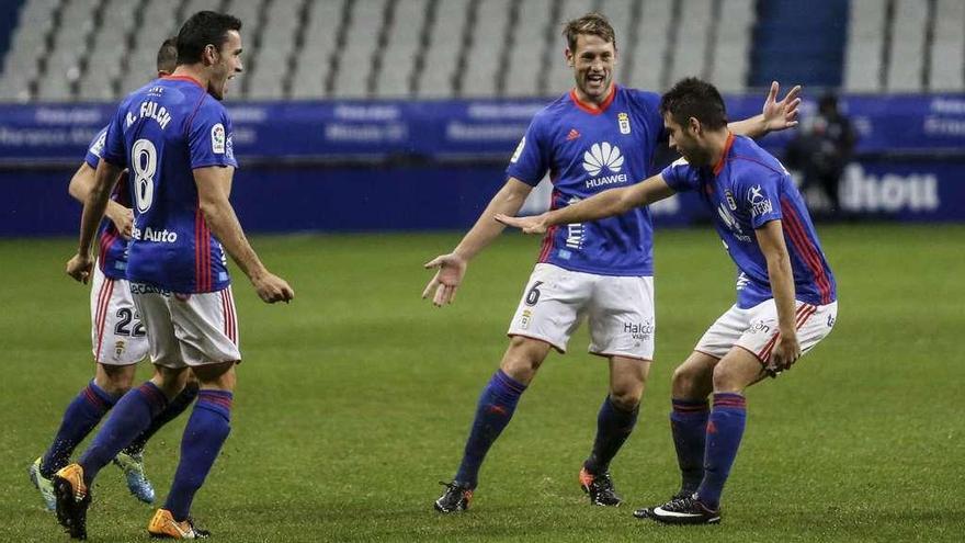 Por la izquierda, Folch, Rocha (tapado), Carlos Hernández y Diegui Johannesson celebran el gol de la victoria ante Osasuna.