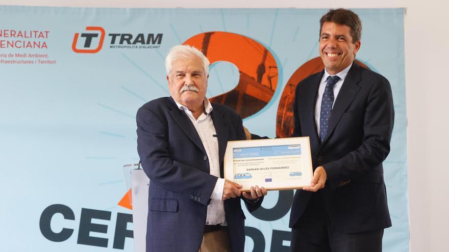 El exdelegado en Alicante de FGV ha sido homenajeado en el acto de 20 años del TRAM