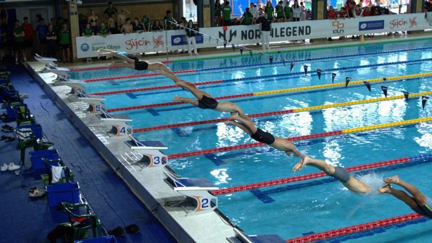 Seredinski y Azzato vencen en el 1.500 del Villa de Gijón