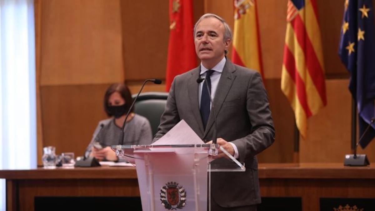 Azcón, este jueves, en su intervención en el salón de plenos
