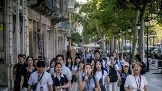 El turismo chino regresa con fuerza a Barcelona y crece un 30% este año tras multiplicar las conexiones aéreas