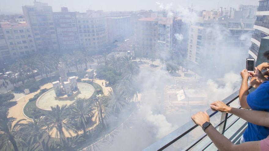 Hogueras Alicante 2019: Así ha sido la mascletà del martes 18 de junio de 2019