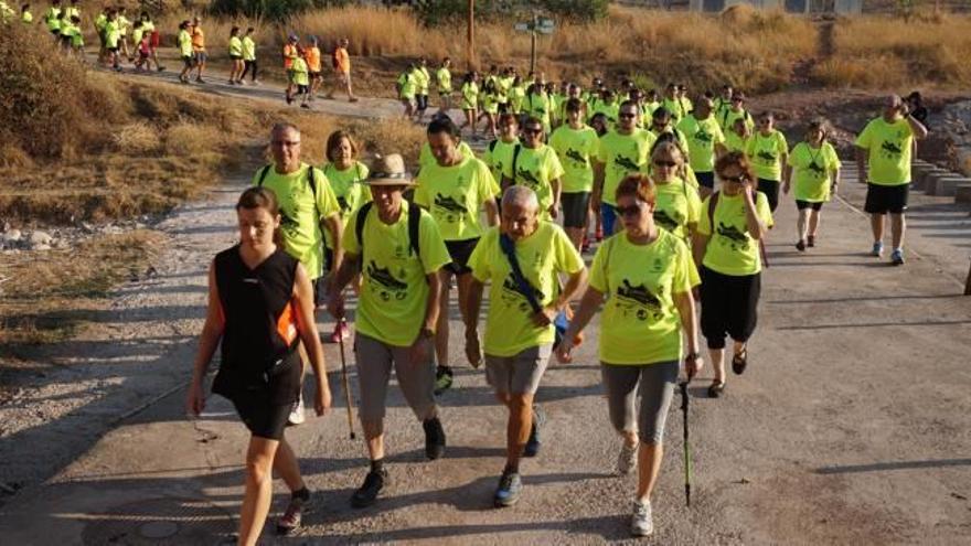 Más de 500 personas &#039;caminan&#039; por Onda