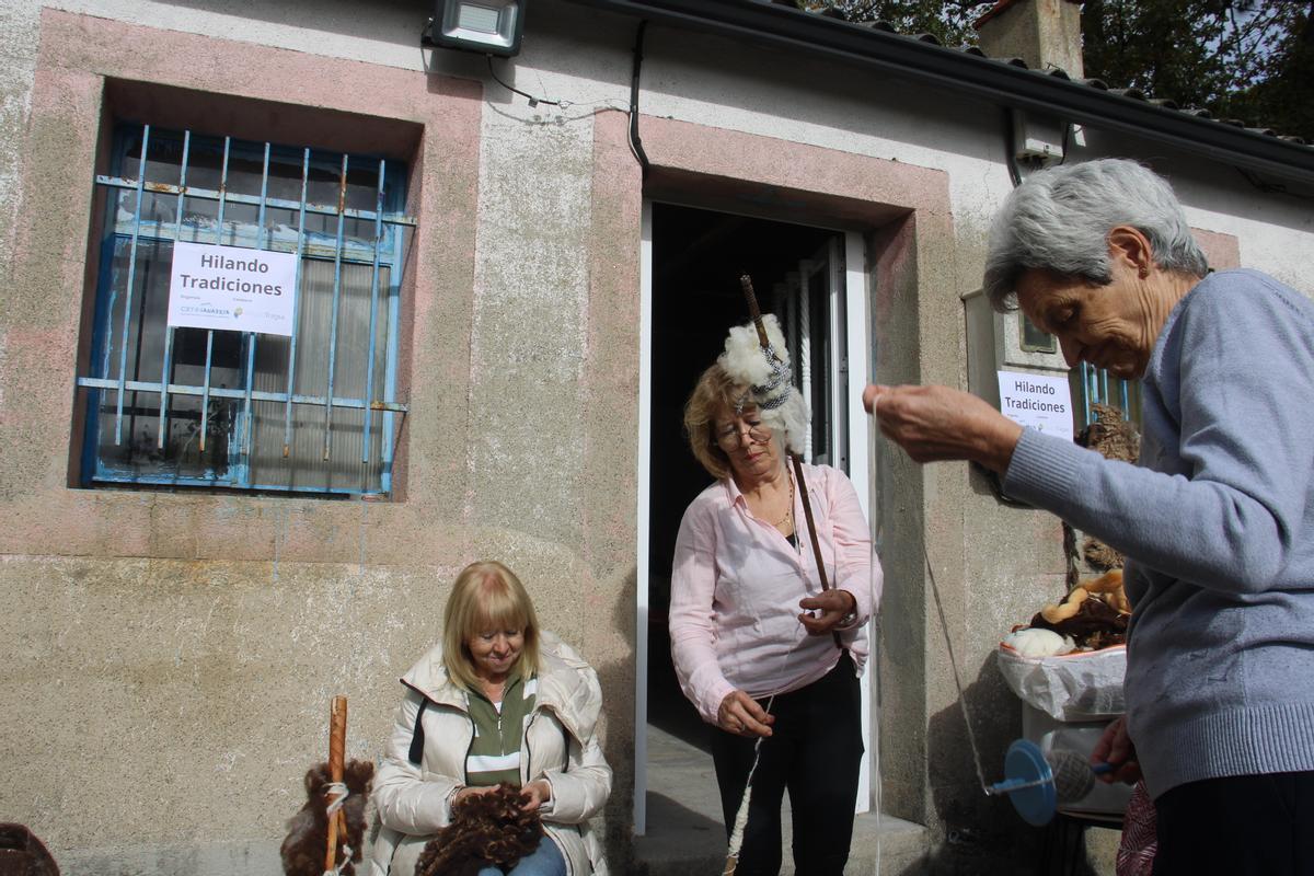"Hilando Tradiciones" para despedir el año en la Alta Sanabria "Hilando Tradiciones" para despedir el año en la Alta Sanabria