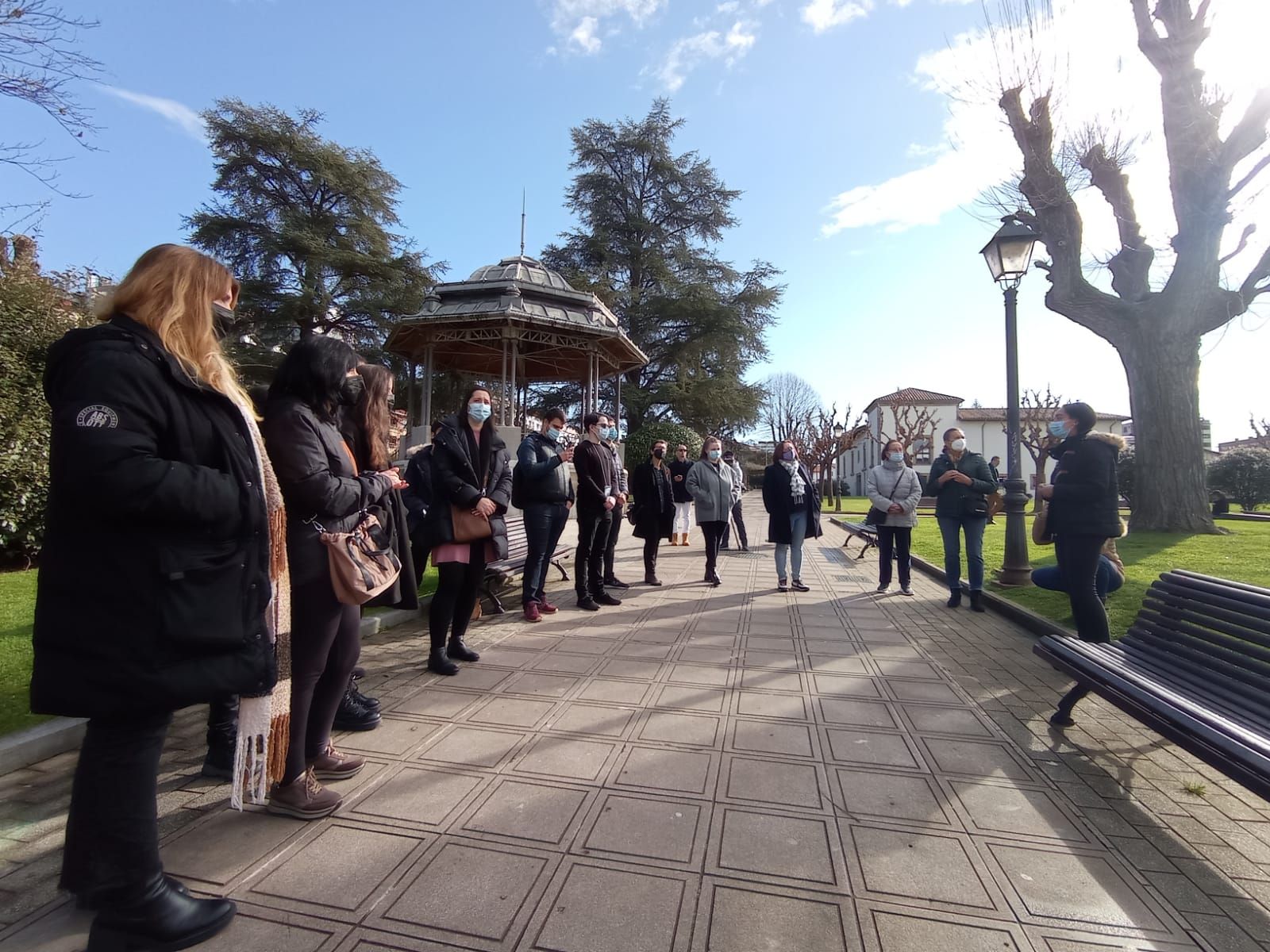 Así ha sido la primera visita guiada a Pola de Siero hecha por los estudiantes de turismo