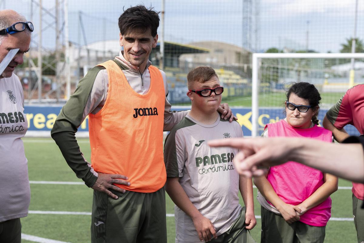 Gerard Moreno Equipo EDI Villarreal (9)