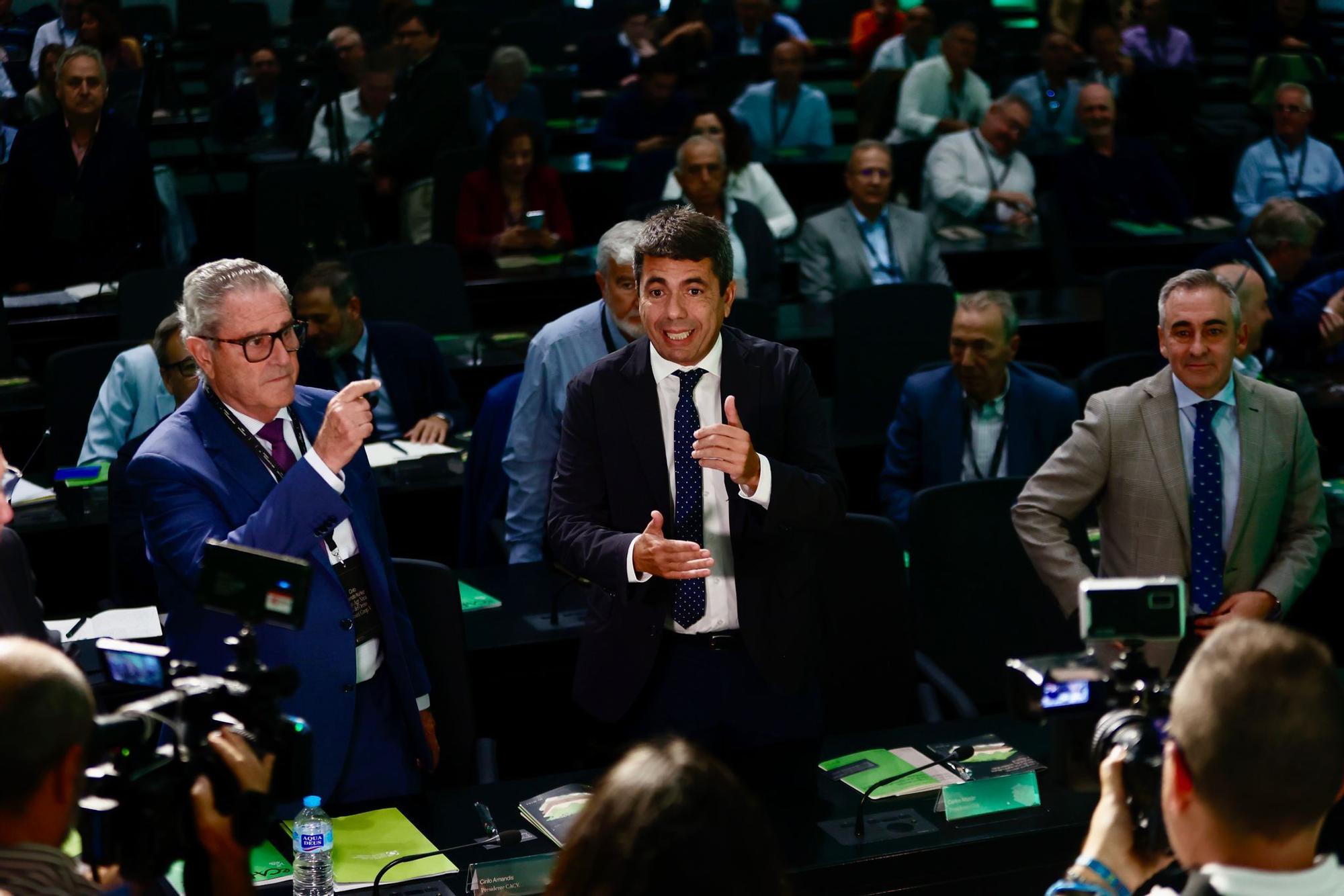 Primer acto de Carlos Mazón tras el funeral de Estado y los abucheos de las víctimas