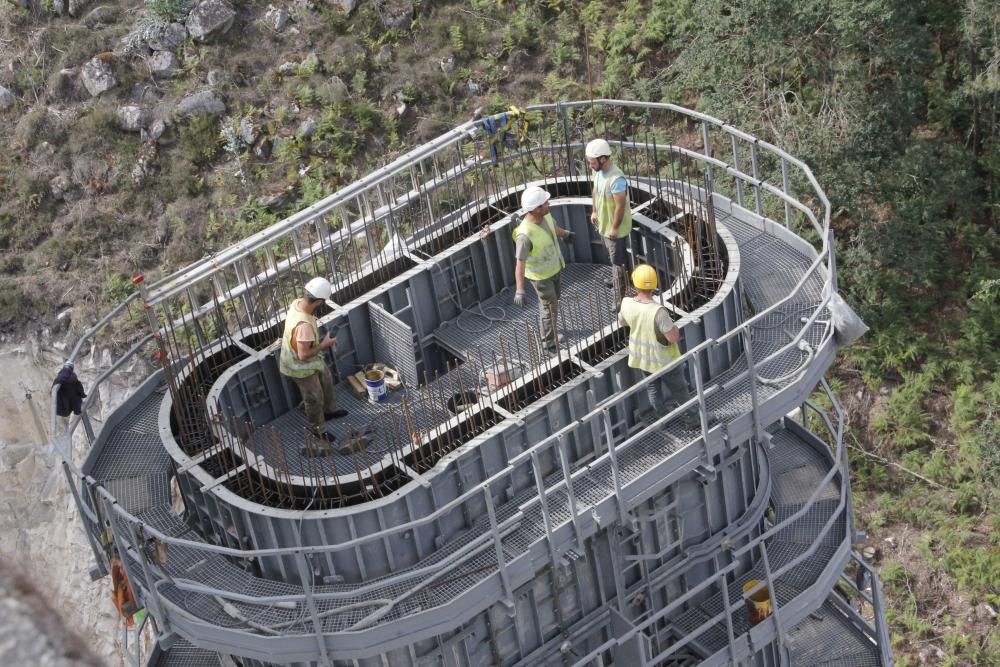 Autovía do Morrazo | Los pilares del viaducto de A Fraga escalan al cielo