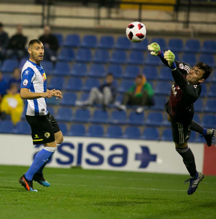 El Hércules remonta al Mestalla con goles de Pablo Íñiguez y Carlos Martínez