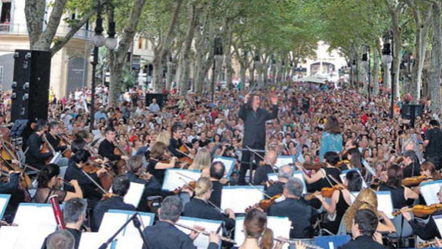 Massenkonzert auf dem Borne: Solidarität mit Symphonikern