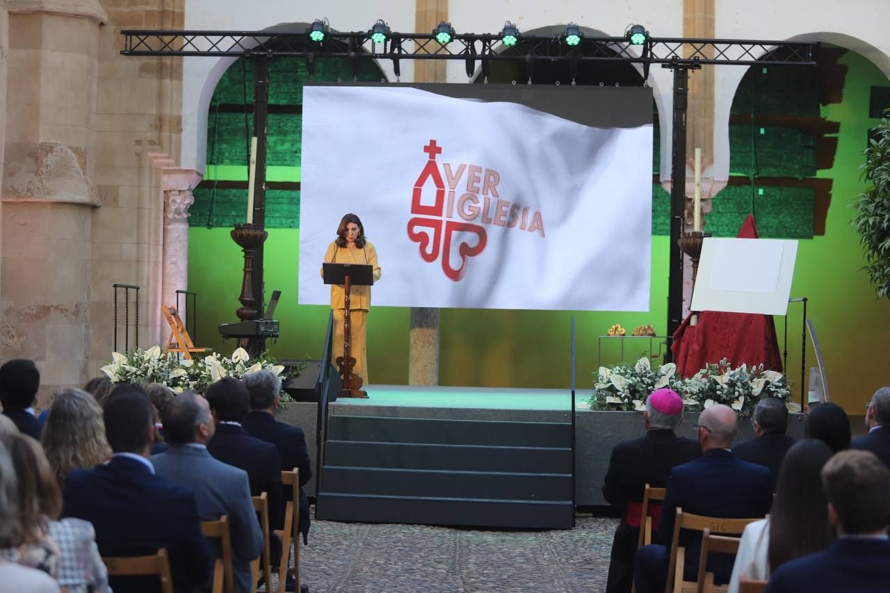 La entrega de los premios 'Ver Iglesia 25' y ‘Entidades con Corazón’, en imágenes