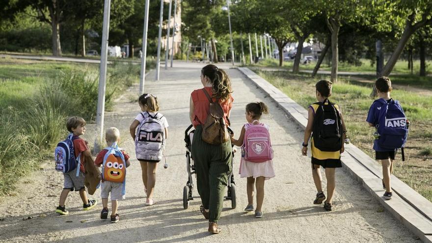 Las familias numerosas de la Región podrán renovar su título de forma automática hasta que sus hijos cumplan 26 años