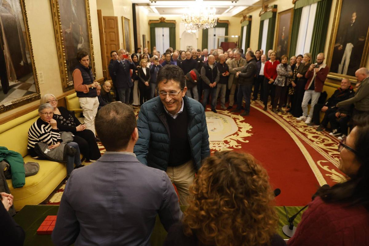Así fue la emotiva despedida a los trabajadores jubilados del Ayuntamiento de Gijón (en imágenes)