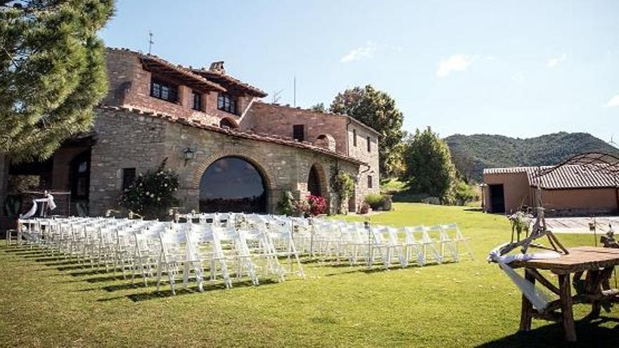 Instal·lacions de Ca n&#039;Alzina, a Rubió (Anoia)