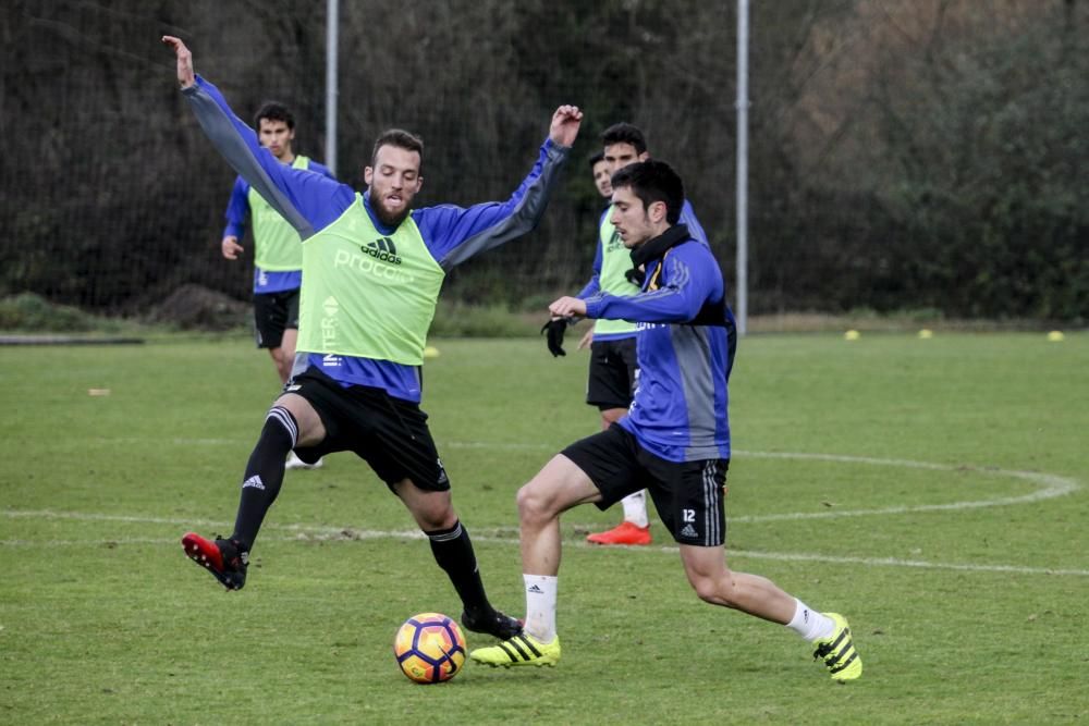 Entrenamiento del Real Oviedo en El Requexón