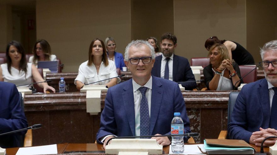 En directo | El consejero Juan José Pedreño presenta los presupuestos de Salud
