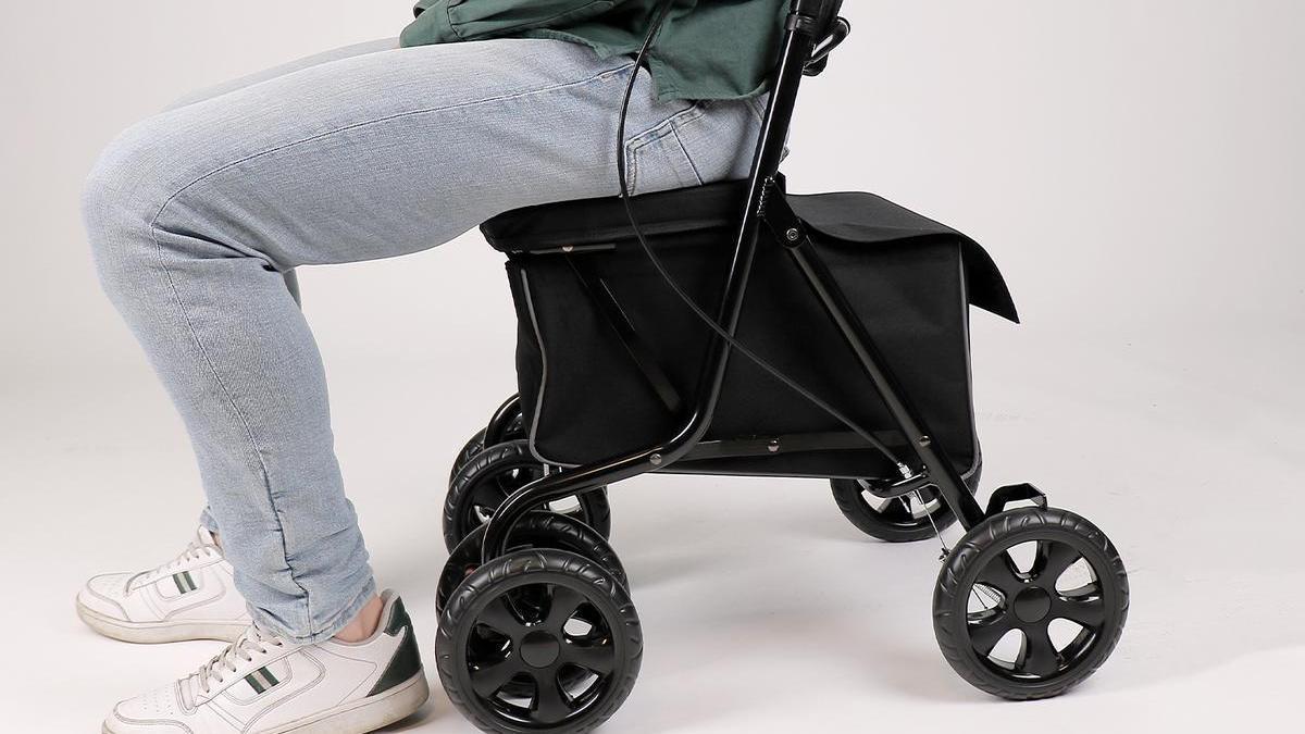 El nuevo modelo de carro de Rolser que también sirve para sentarse.