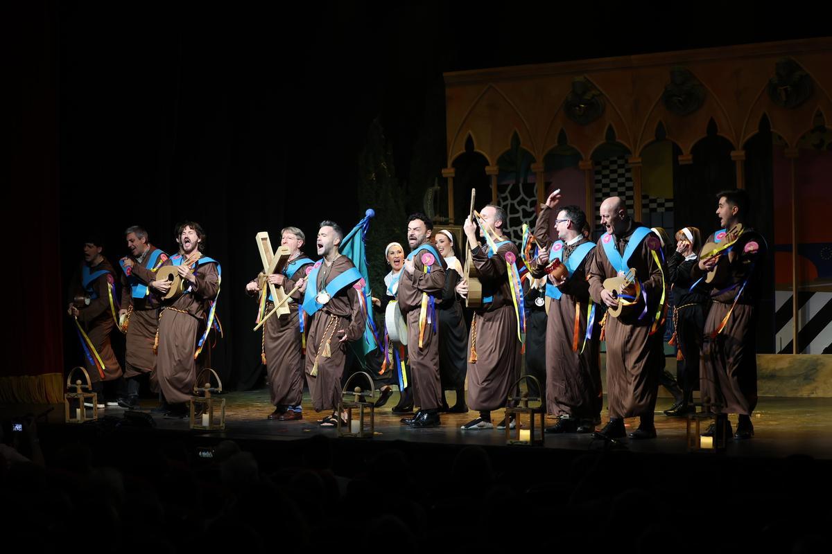 Santiago Ballester hace un cameo en la presentación de Na Jordana