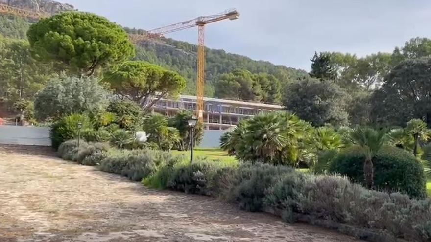 Imagen reciente de las obras de reconstrucción del hotel Formentor.