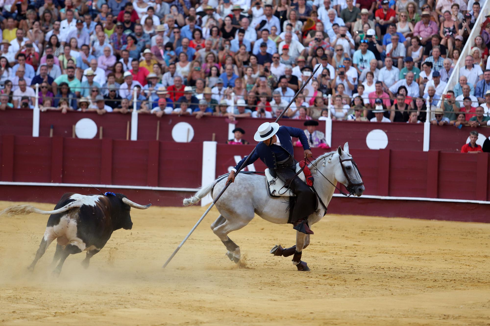 Rejones en la Feria de Málaga: Guillermo Hermoso y Ferrer Martín, doble Puerta Grande en Málaga