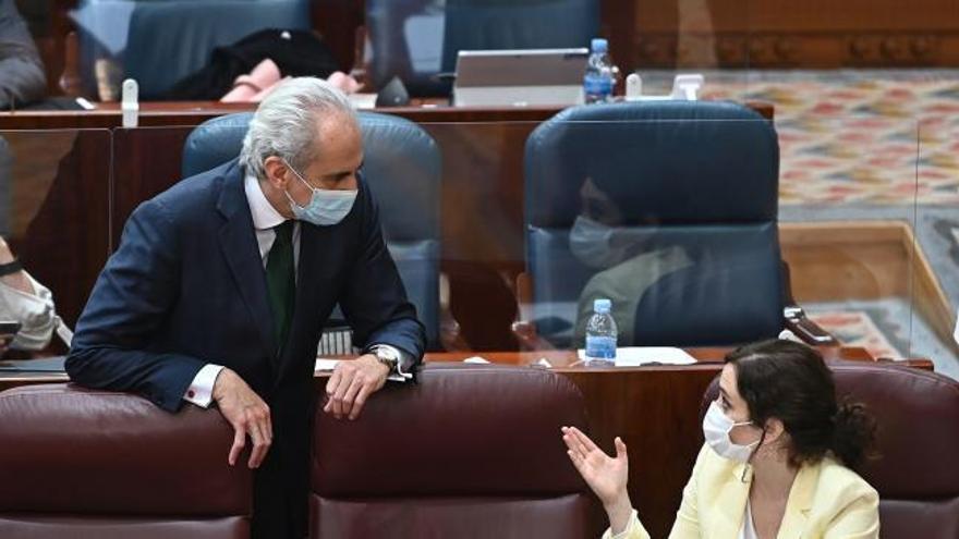 La Asamblea de Madrid rechaza reprobar al consejero de Sanidad por la pandemia