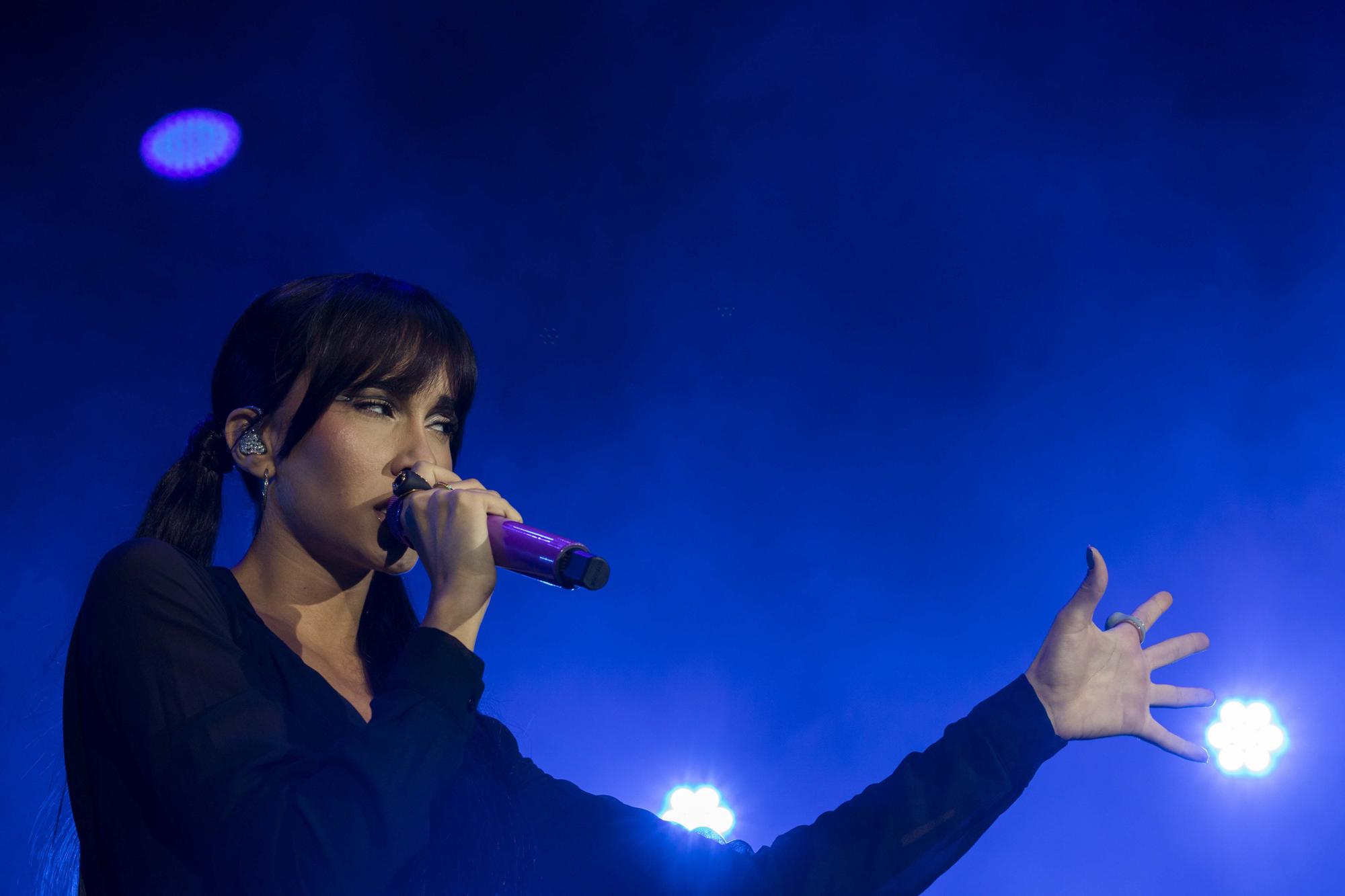 Aitana llena la plaza de toros de València