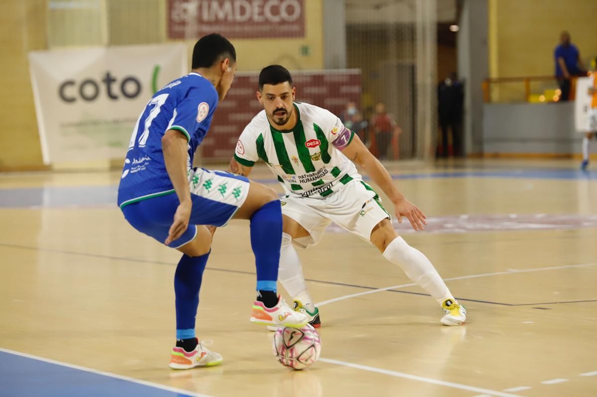 Las imágenes del derbi entre el Córdoba Futsal y el Betis en Vista Alegre