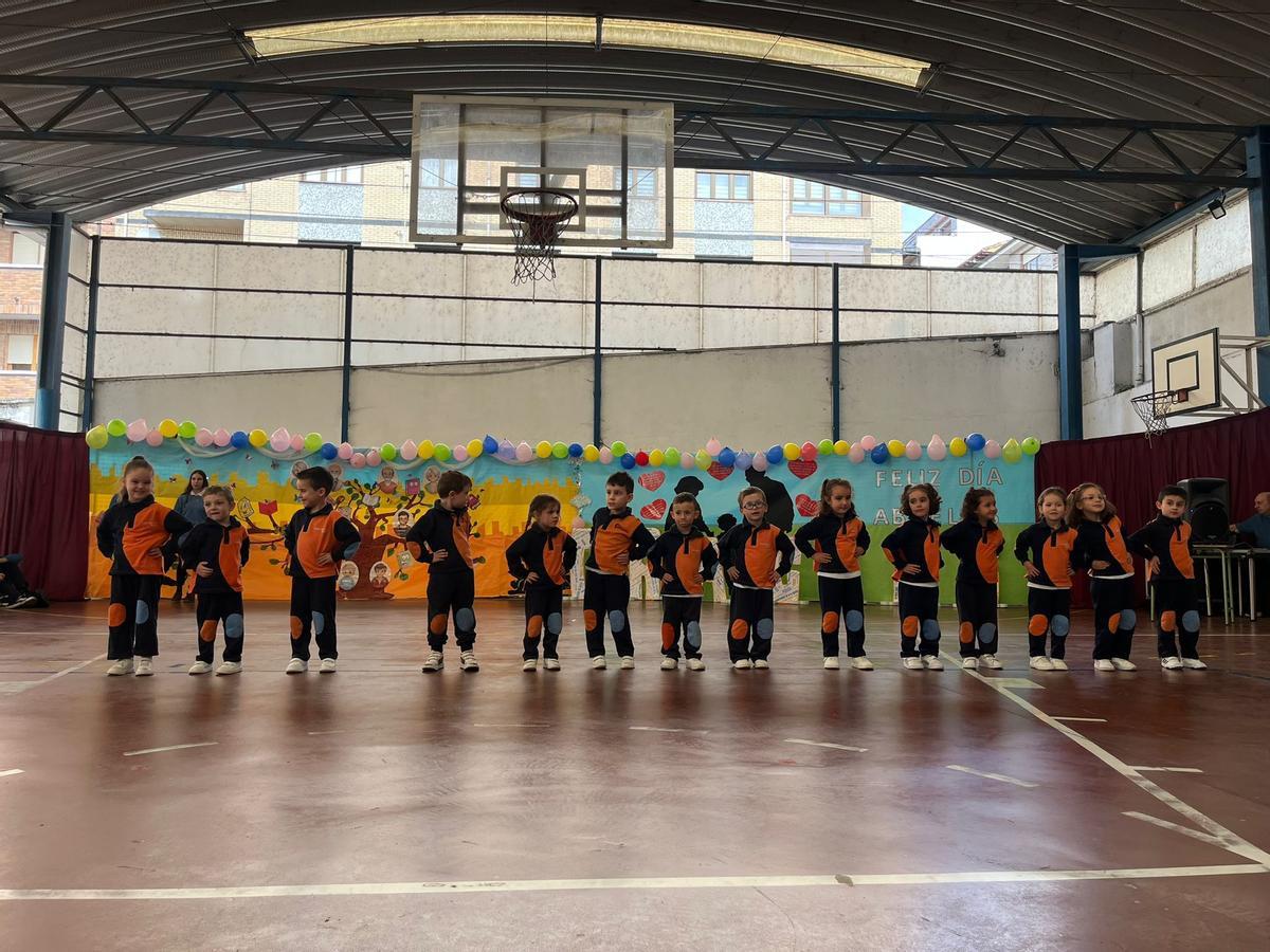 Una de las intervenciones de los alumnos del colegio.