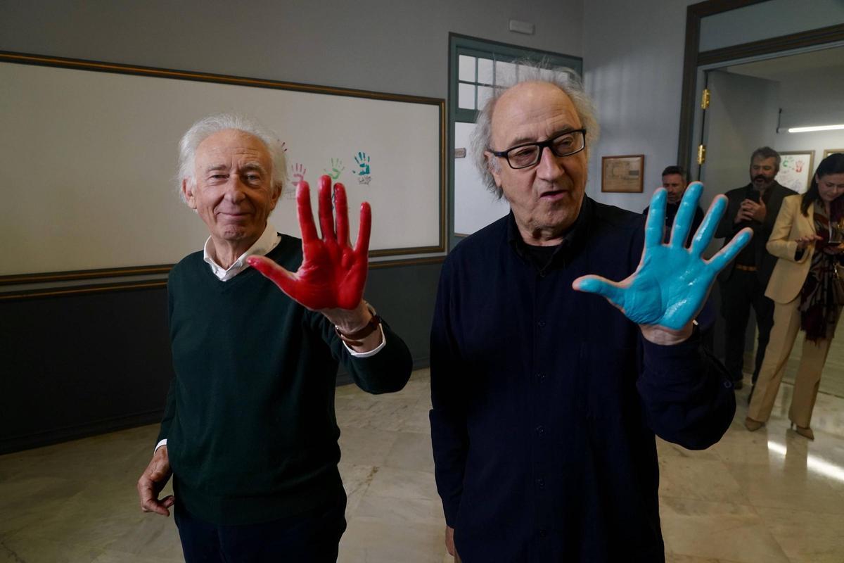 Albert Boadella y Ramón Fontserè estamparon sus manos en el Museo de las Huellas del Teatro Cervantes