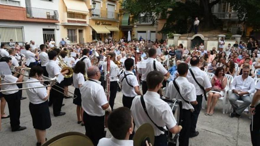 Medio centenar de músicos se dan cita en Navajas