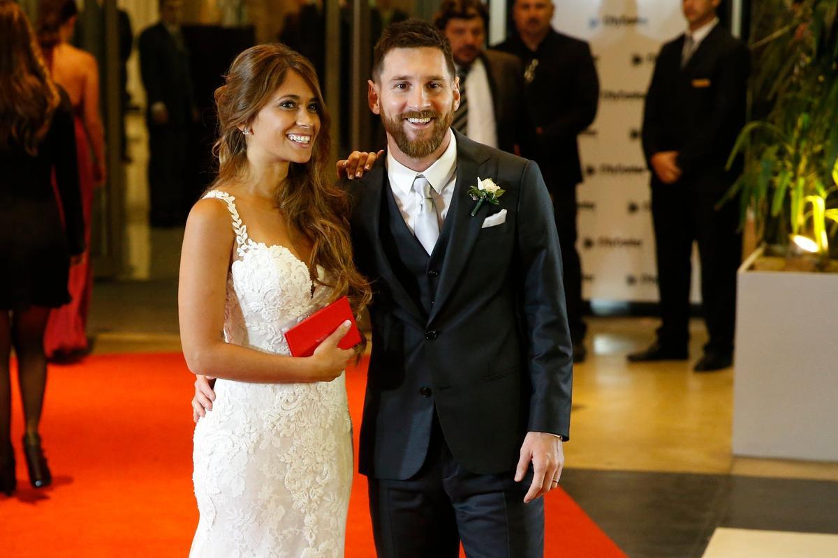 Leo Messi y Antonella Roccuzzo tras darse el 'si, quiero'