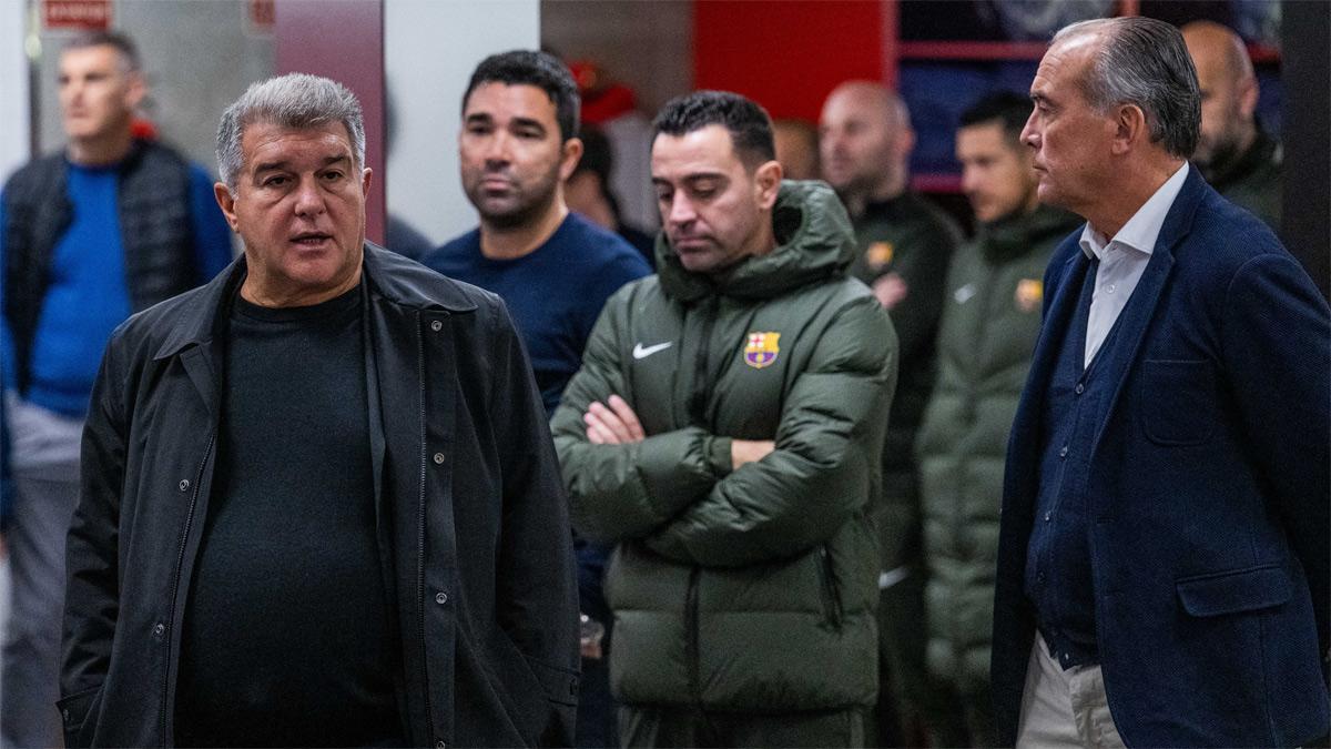 Laporta habló con el vestuario del Barça