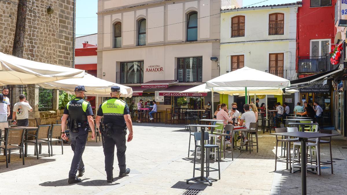 Policía Local en la zona centro.