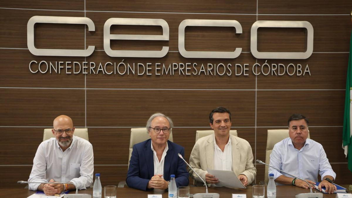 Mesa de polígonos industriales celebrada en la sede de CECO.