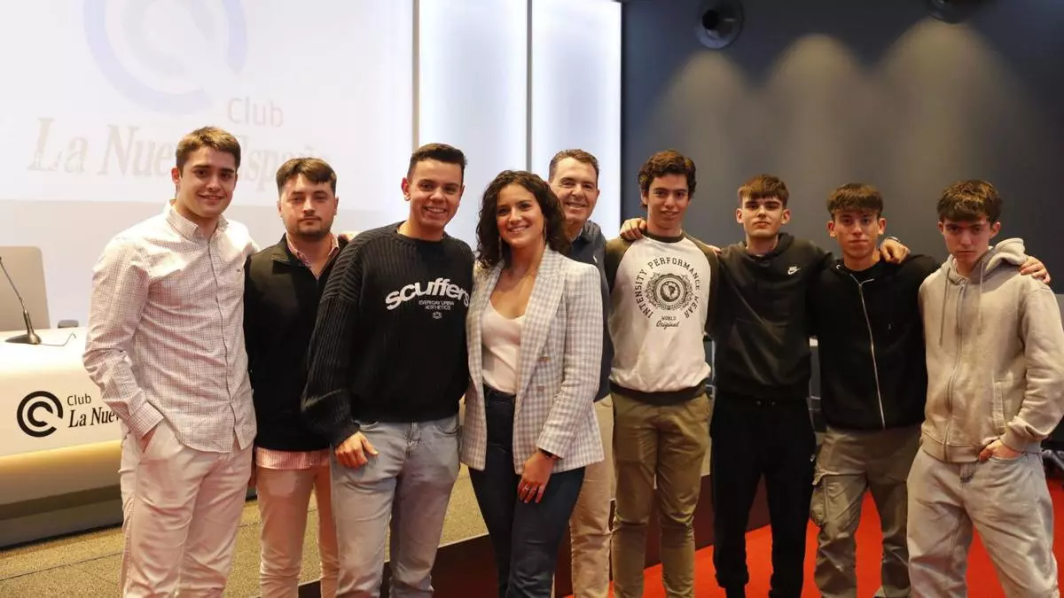 VÍDEO: Senén Morán visita LA NUEVA ESPAÑA para hablar de su faceta como creador de contenido