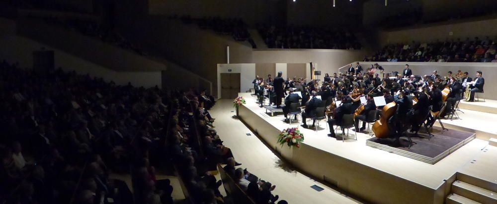 Más de tres mil espectadores en los conciertos de Año Nuevo-Reyes de la Orquesta Sinfónica de Torrevieja en el Auditorio Internacional