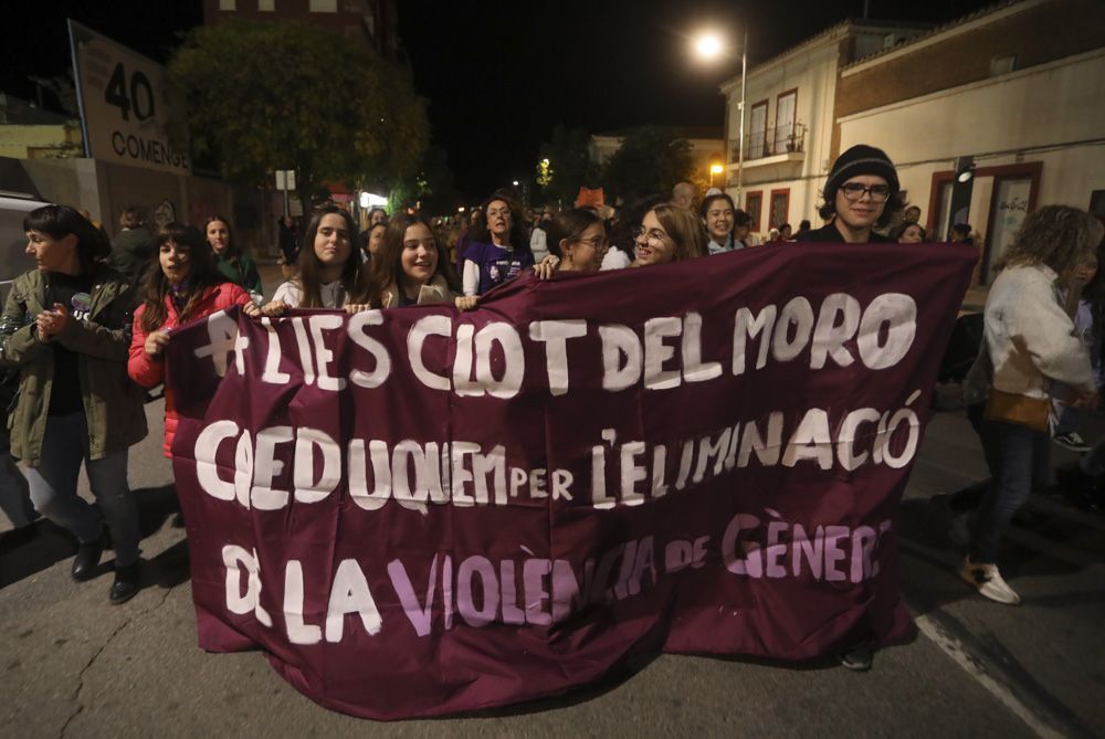 Sagunt grita contra la violencia machista el 25N