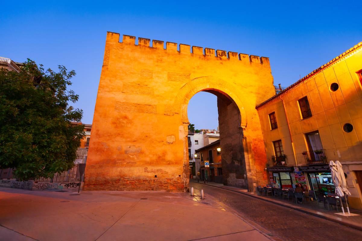 Puerta Elvira (Granada)
