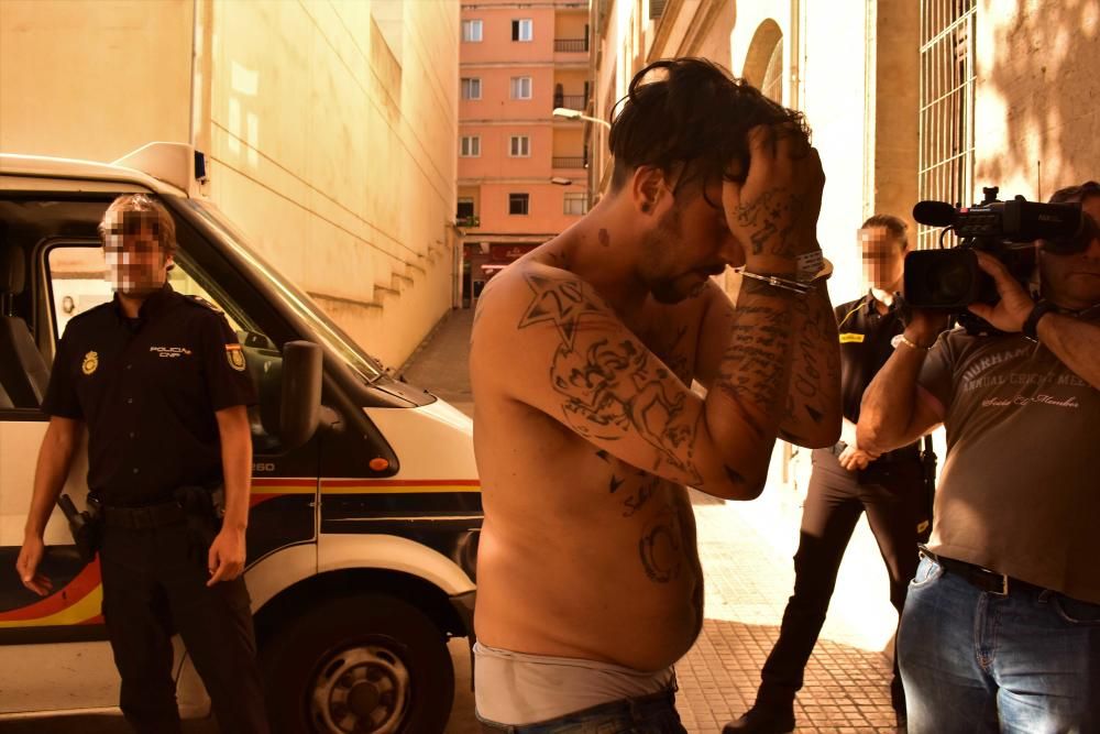 Detenido por pegar una brutal paliza a su mujer en Palma ante su hijo de dos años