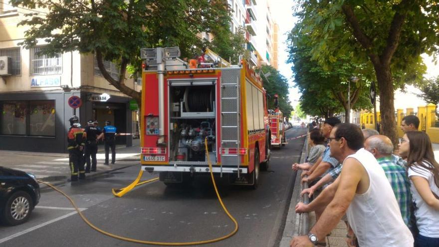 Arde un vehículo en un garaje de Príncipe de Asturias