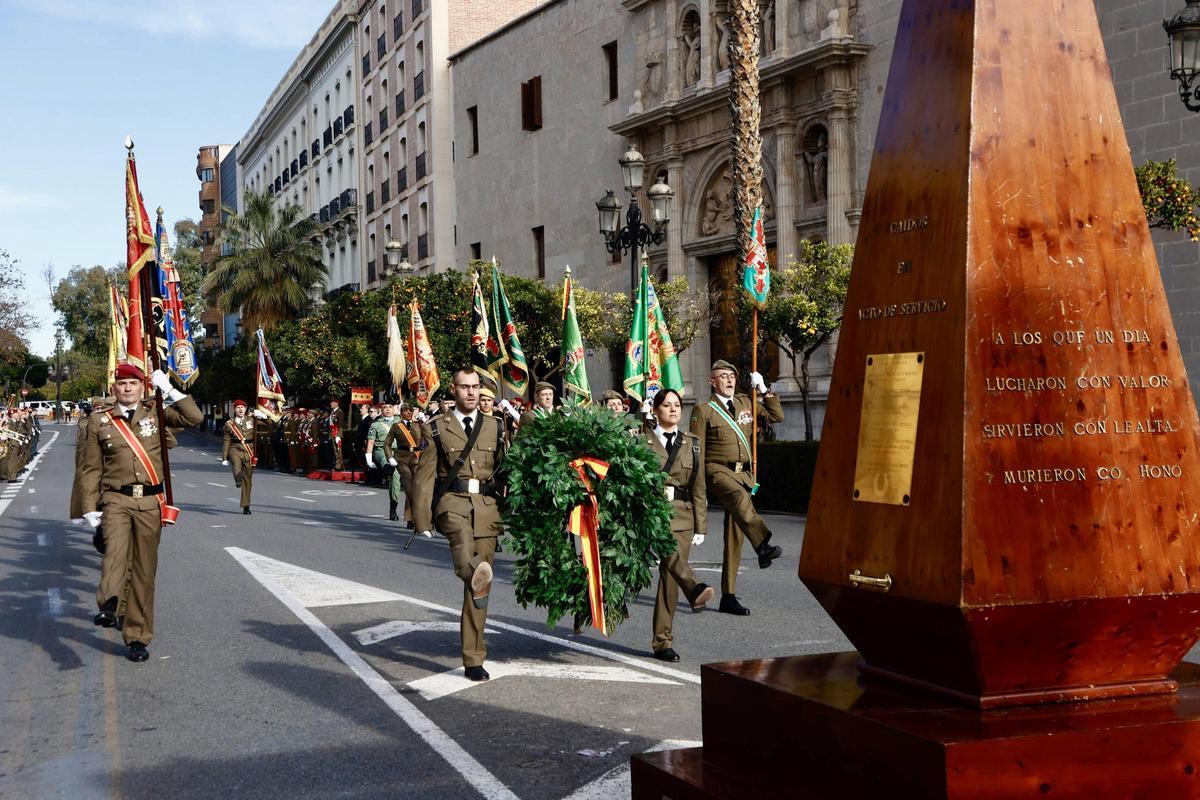 Homenaje a los caídos en acto de servicio durante la Pascua Militar de Valencia.