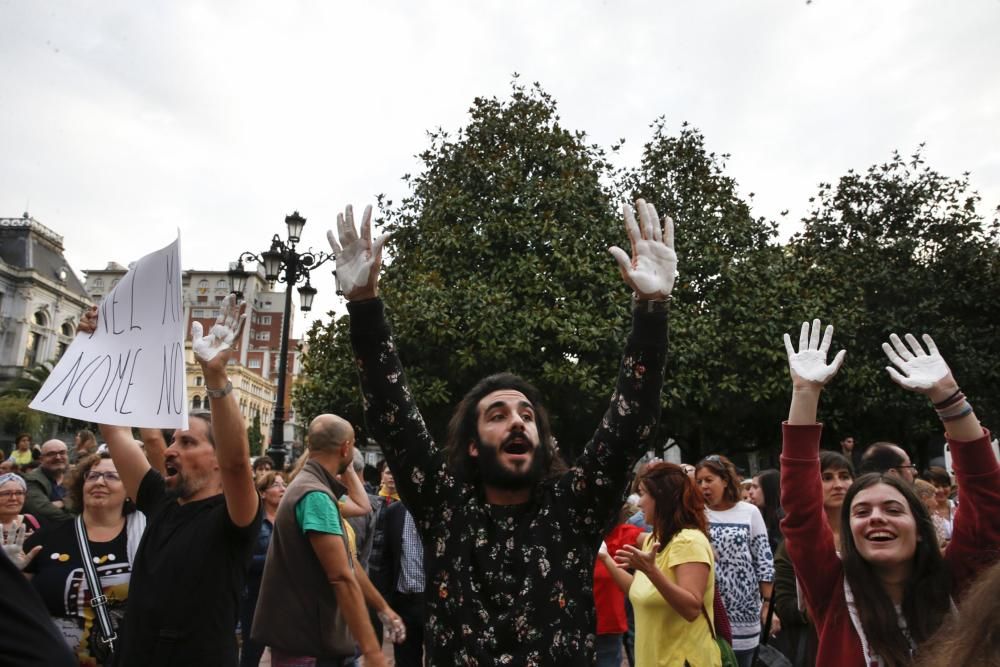 Manifestación en Oviedo de solidaridad con Cataluña