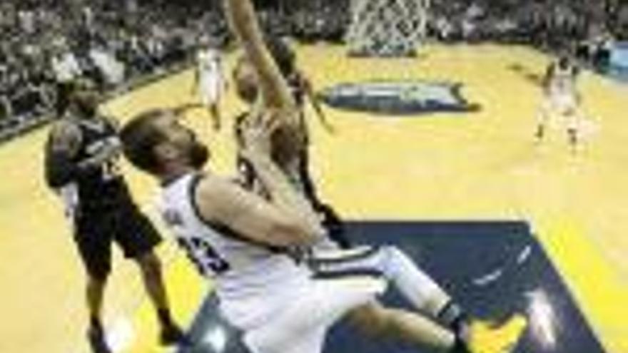 Marc Gasol dona la victòria a Memphis contra el Spurs