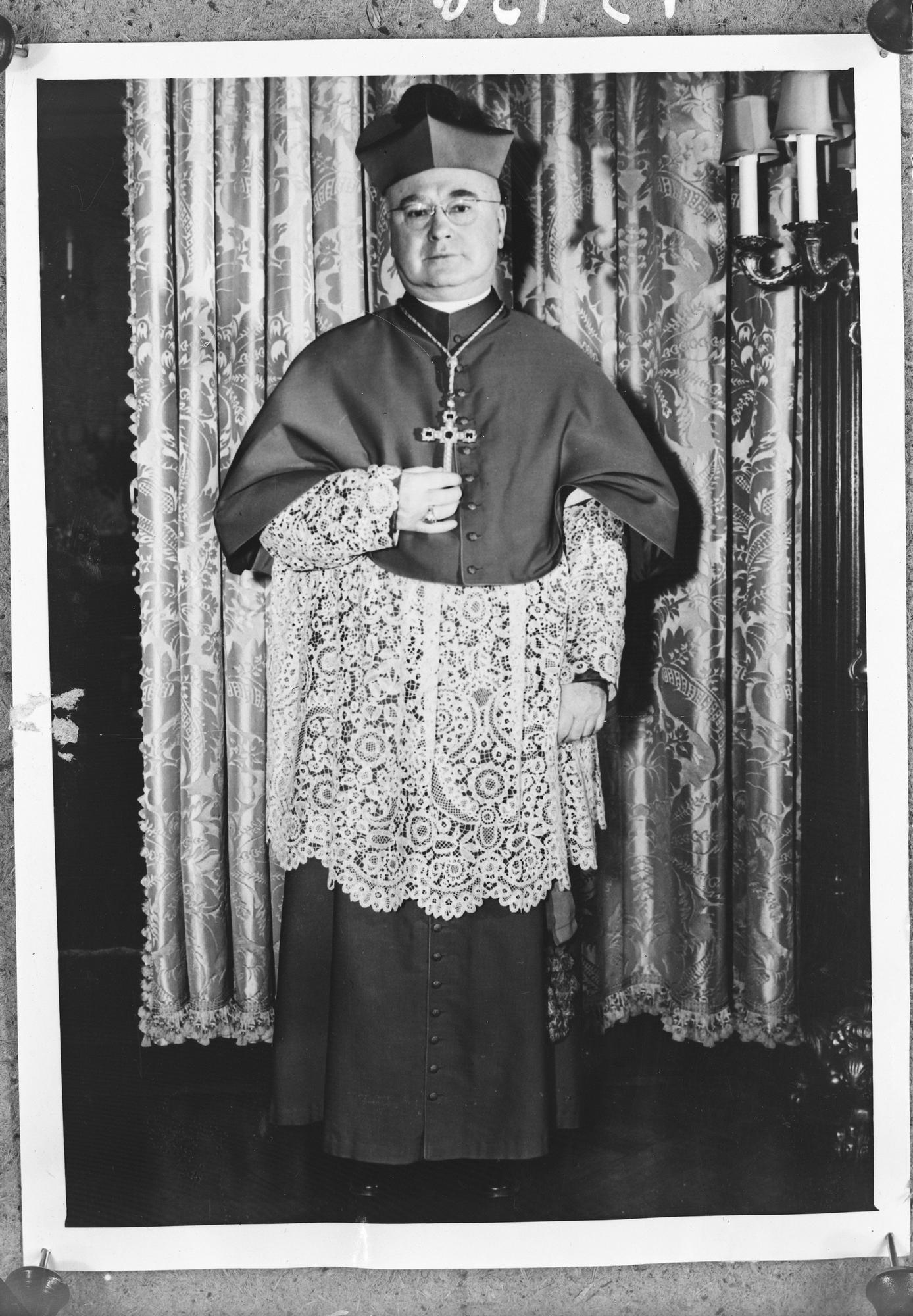 Monseñor Francis Spellman - Arzobispo de Nova York (1958)