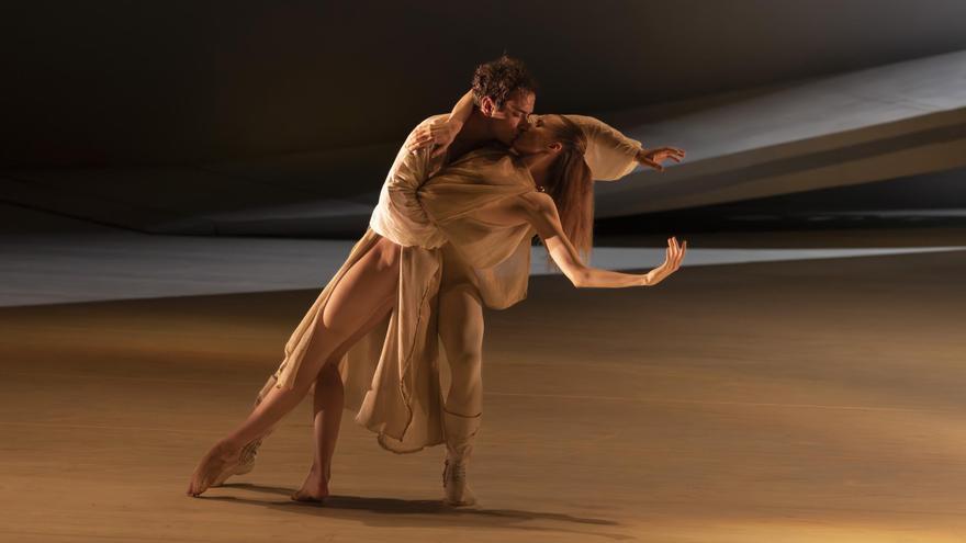 Romeo y Julieta de Maillot: pasión, minimalismo y técnica