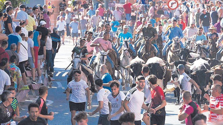 El tercer encierro en Moratalla deja intensas carreras