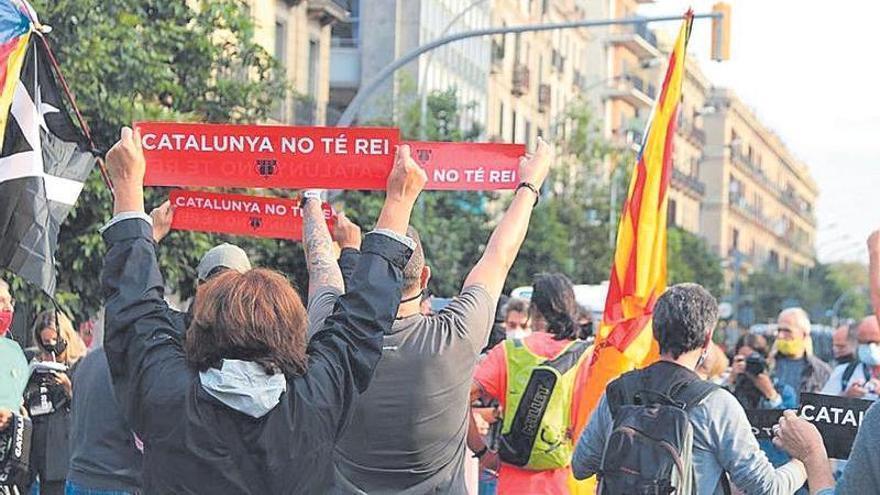 Un jove de Peralada afronta pena de presó per fustigar manifestants monàrquics